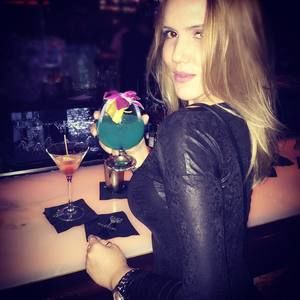 Meet your Posher, Elisa